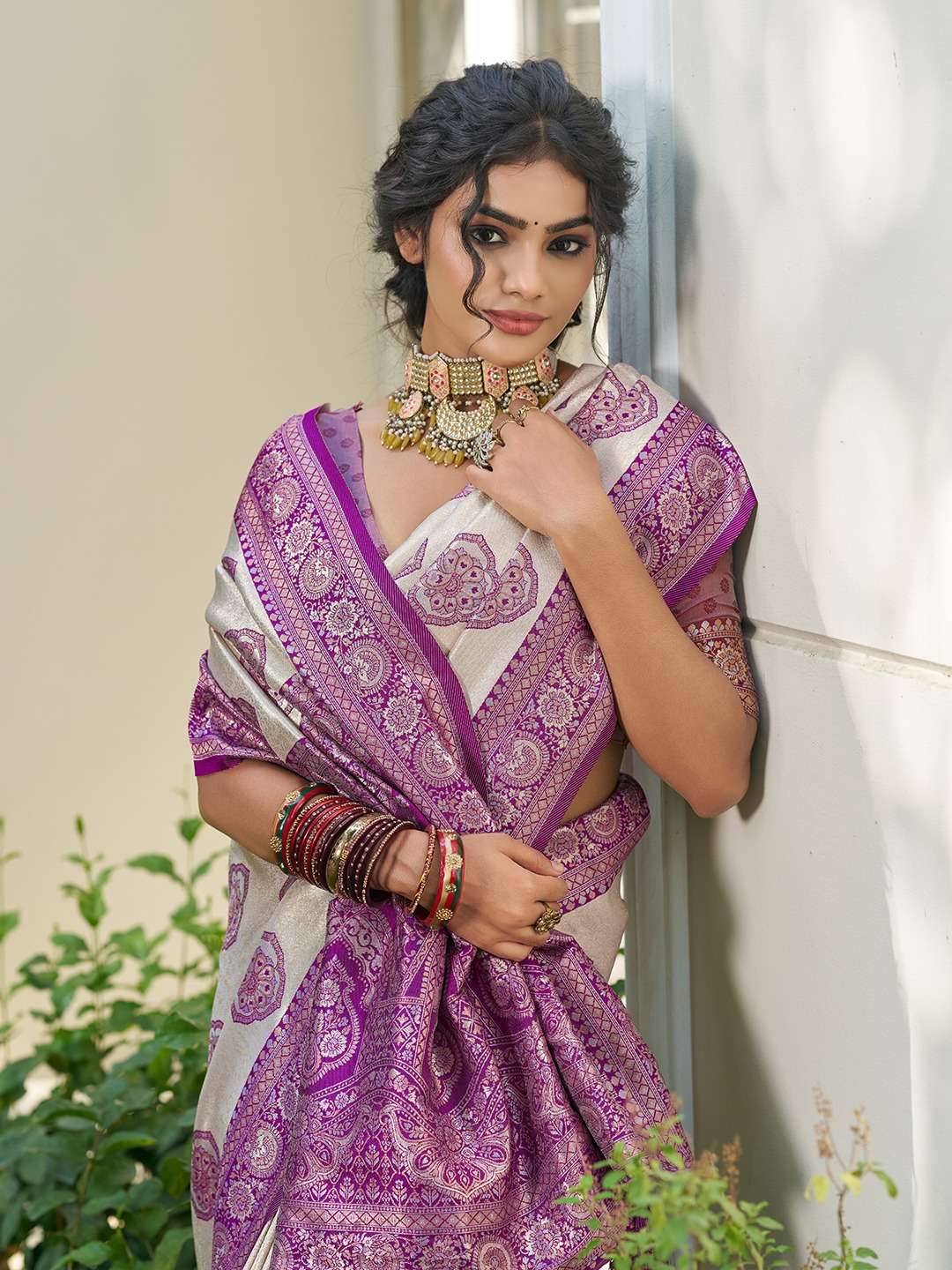 ASTITA PRESENT Kundan Silk SOUTH INDIAN STYLE SILK SAREES CATALOG WHOLESALER AND EXPORTERS